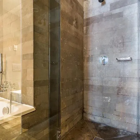 Cmg Deluxe- 44 Paryż