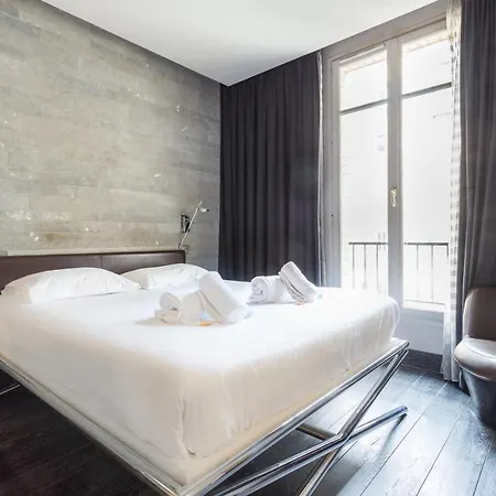 Cmg Deluxe- 44 * Paryż